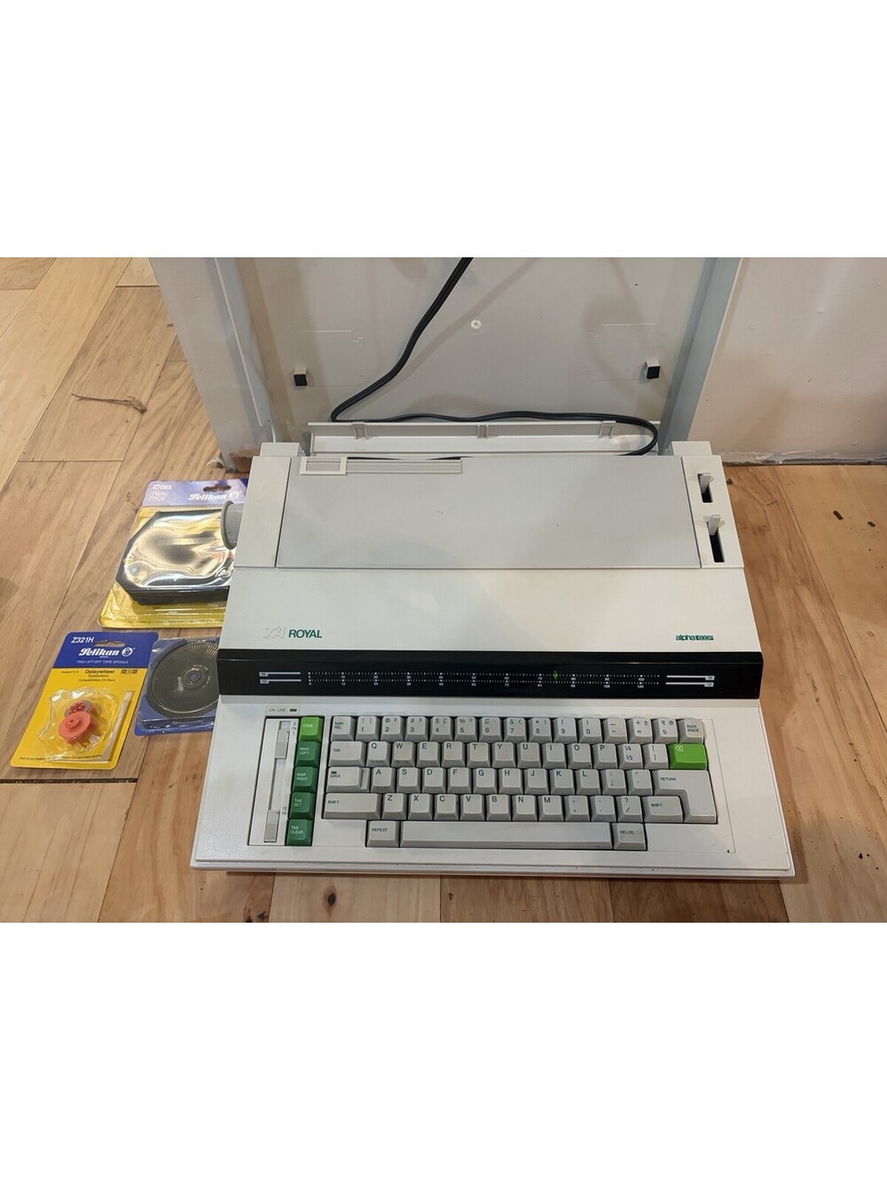 Vintage TA Royal Alpha 600P Electronic Typewriter (Tested)  & Extra Accessories